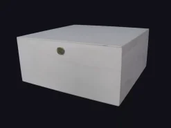 Caja cuadrada de chopo