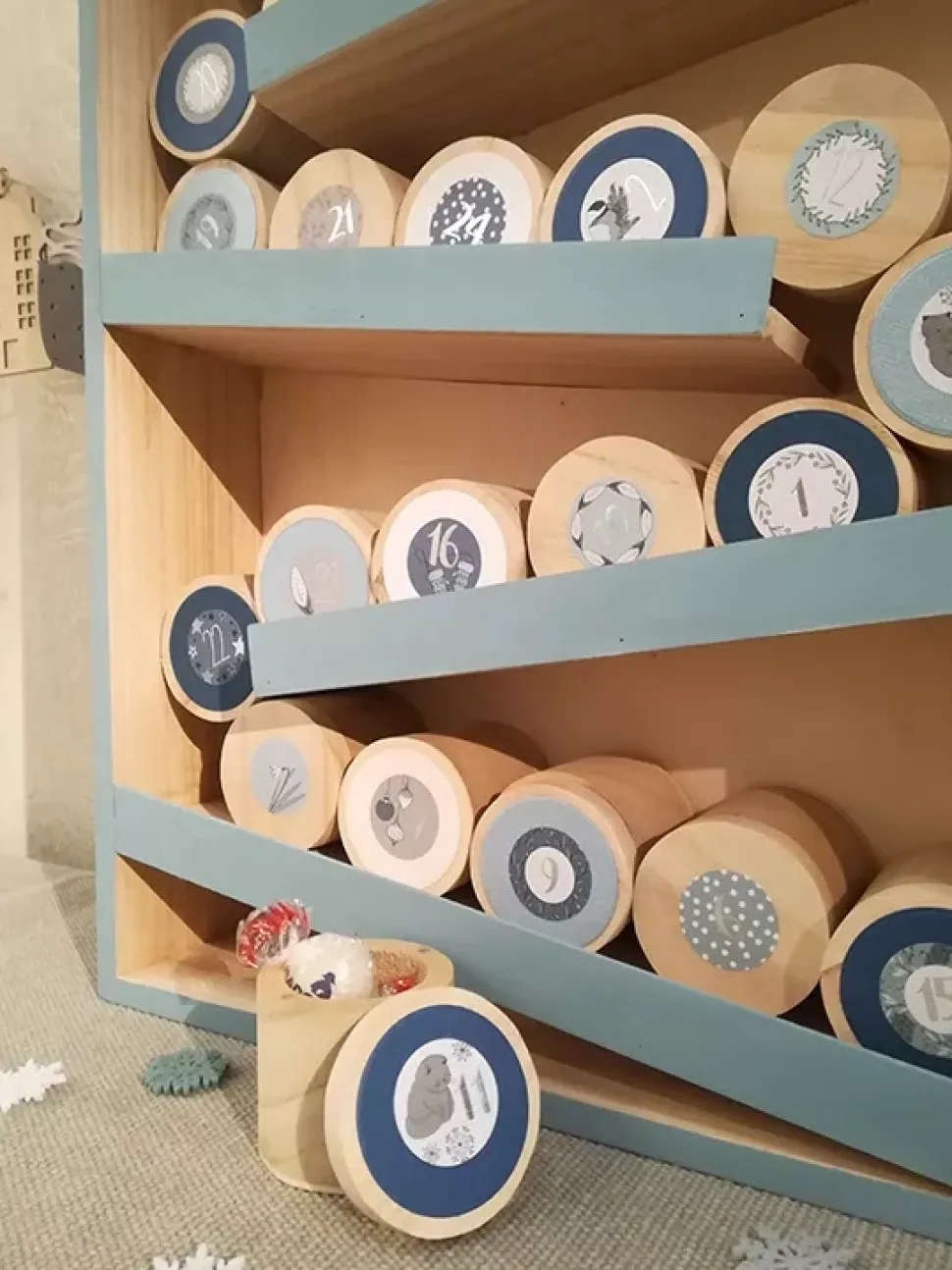 Calendario de Adviento con Cajas Redondas Artemio