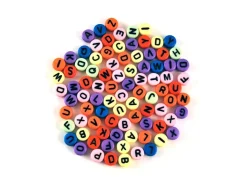 Cuentas Redondas de Colores con Abecedario en Negro MultiCraft 7mm