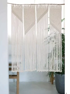 Decorative Macrame 20 Stylish Projects for Your Home