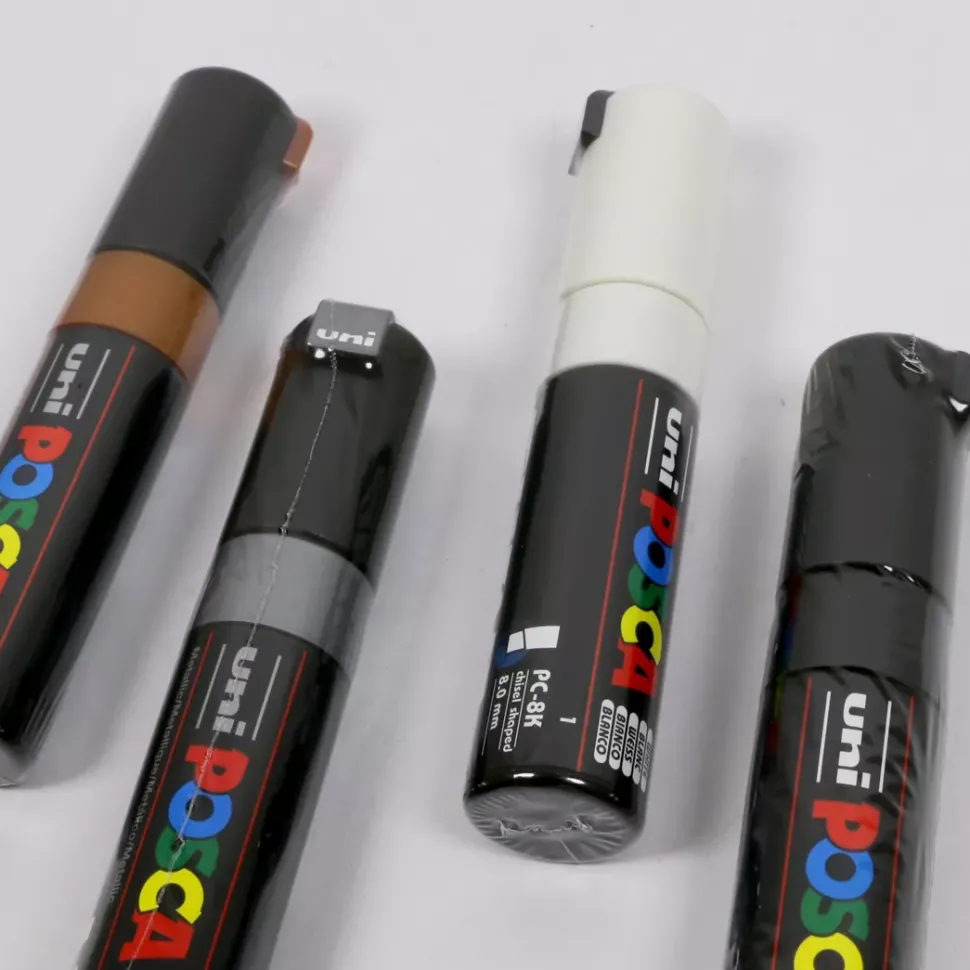 Estuche 4 rotuladores PC8K Colores Surtidos Uni Posca