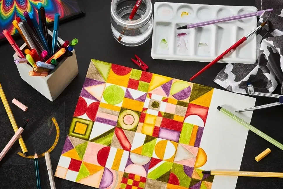 Estuche de Metal Arty 10 Rotuladores STABILO Pen 68