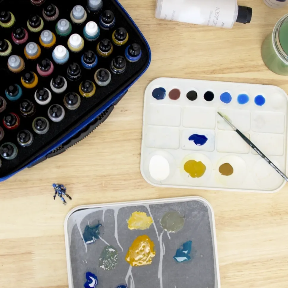 Maletín vacío para 60 pinturas modelismo Hartem