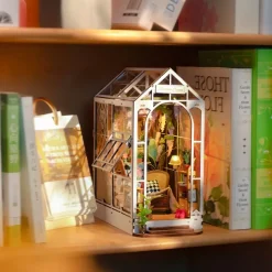 Maqueta de Casa de Jardín Robotime