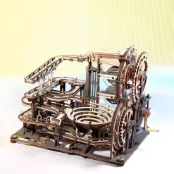 Maqueta de ciudad de noche Robotime