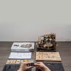 Maqueta de ciudad de noche Robotime