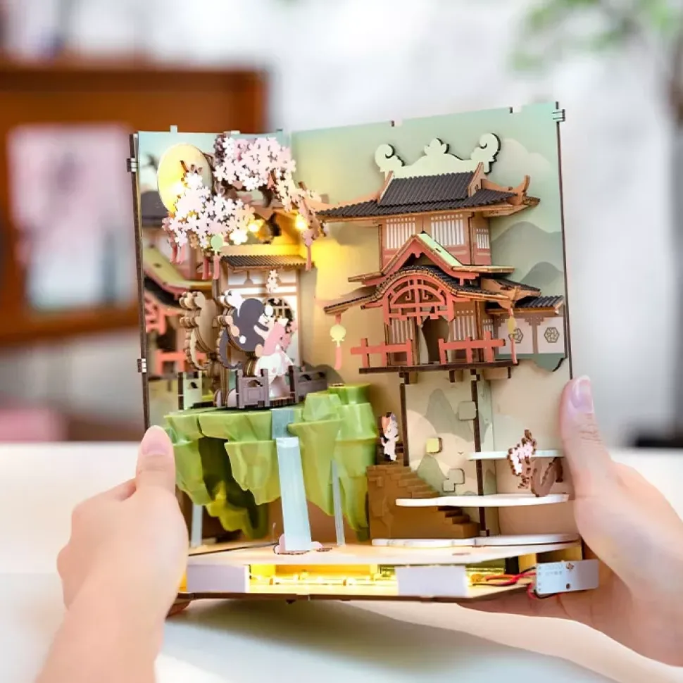 Maqueta de Falling Sakura Robotime