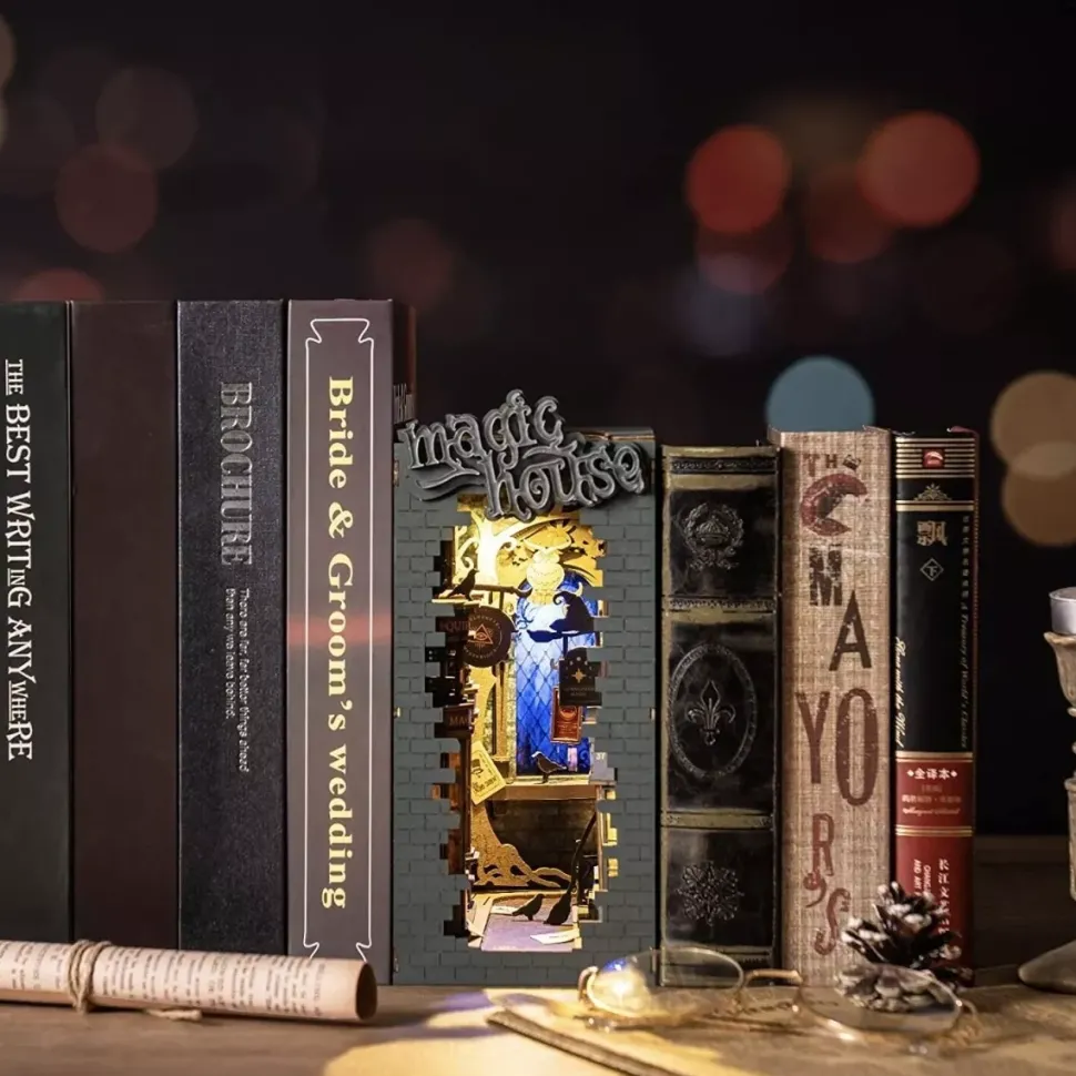 Maqueta de Magic House Robotime