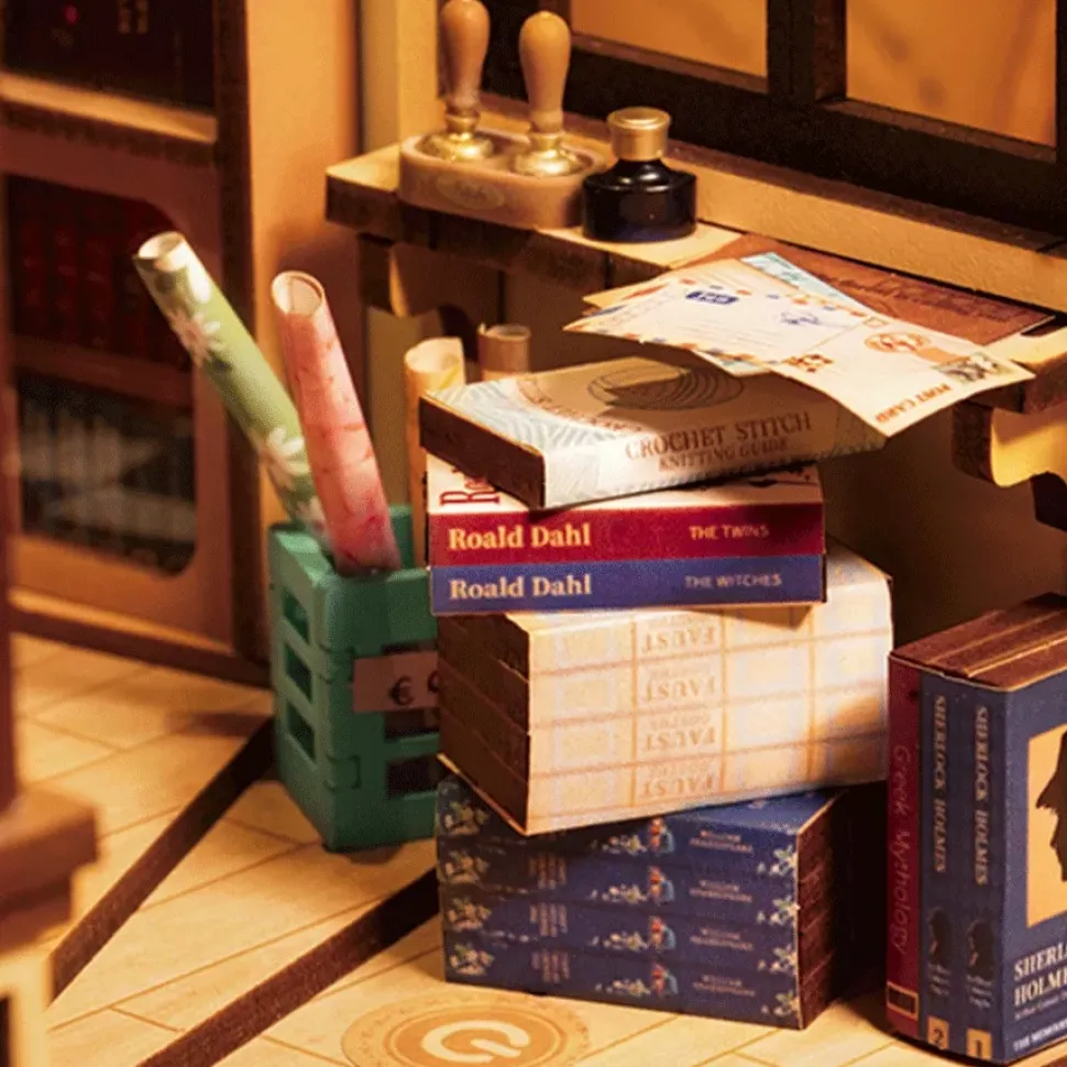 Maqueta de Tienda de libros Robotime