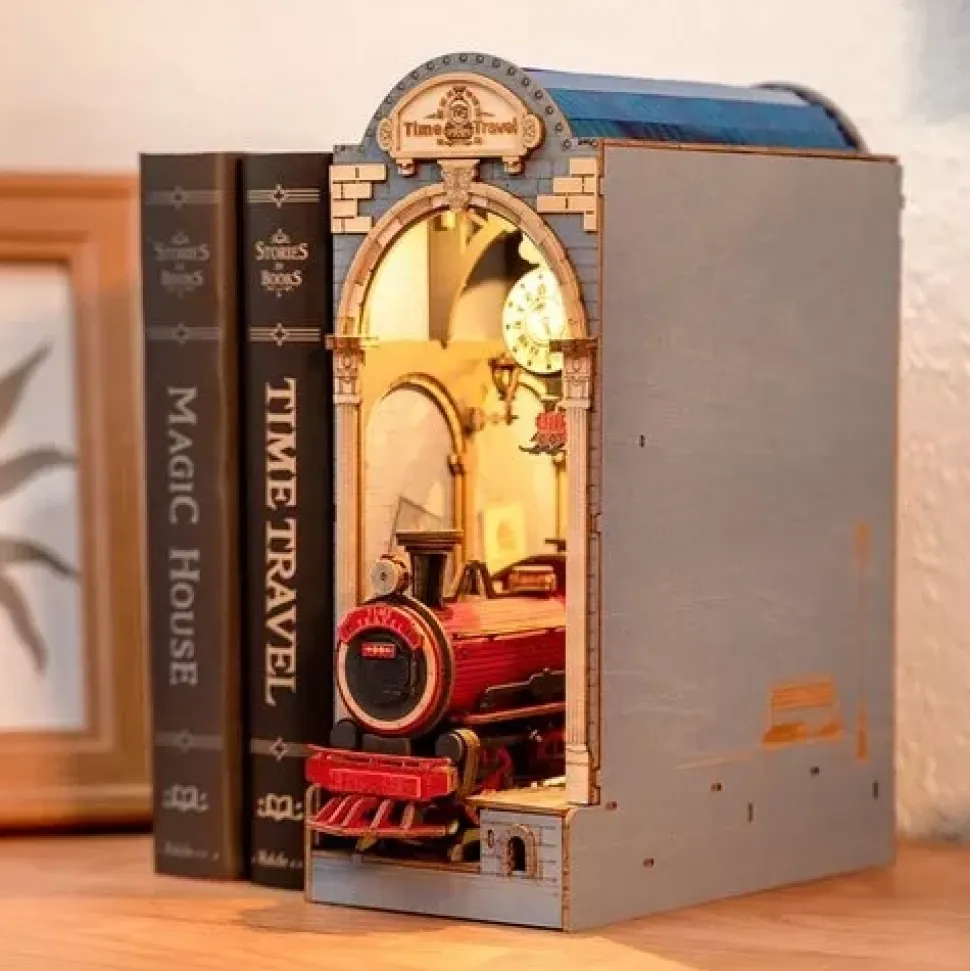 Maqueta de Time travel Orient Express Robotime