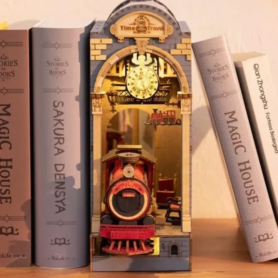 Maqueta de Time travel Orient Express Robotime