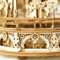 Maqueta de tiovivo romántico Robotime