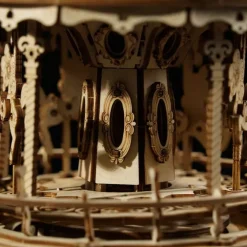 Maqueta de tiovivo romántico Robotime