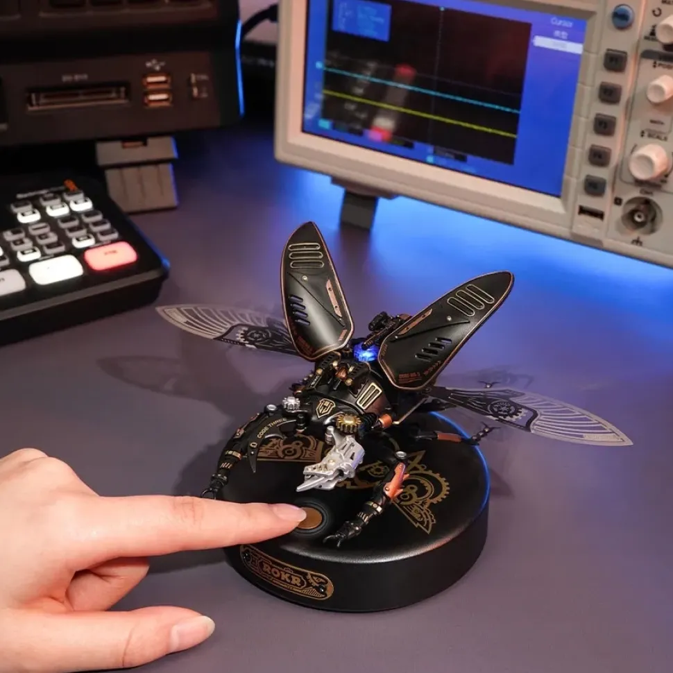 Maqueta Escarabajo ciervo Robotime