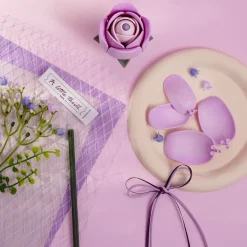 Maqueta ramo de rosas moradas Robotime