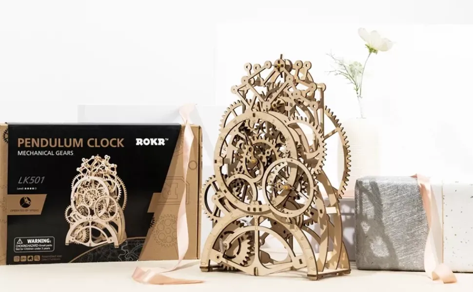 Maqueta reloj de péndulo de madera Classical 3D Robotime
