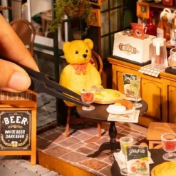 Maqueta Restaurant Robotime