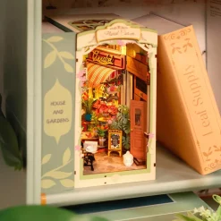 Maqueta Rincón floral Robotime