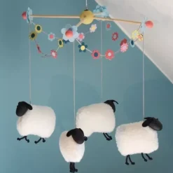 Móvil de madera Artemio 28cm