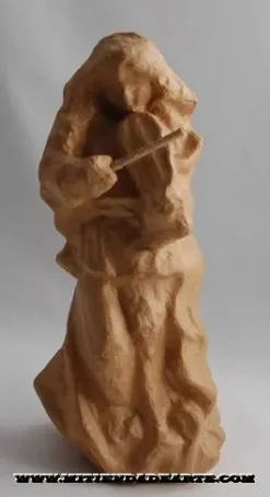 Ángel de pie con violín de cartón