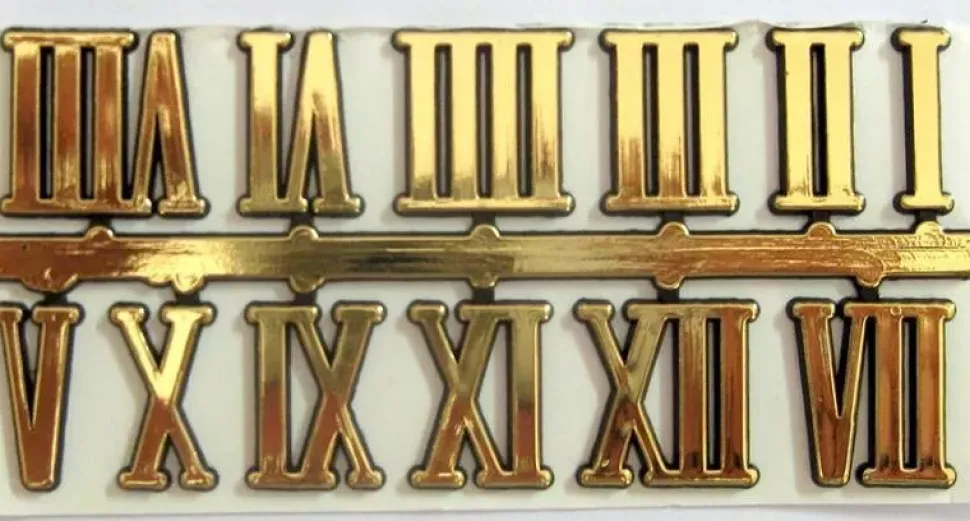 Números Romanos en plástico adhesivo en dorado