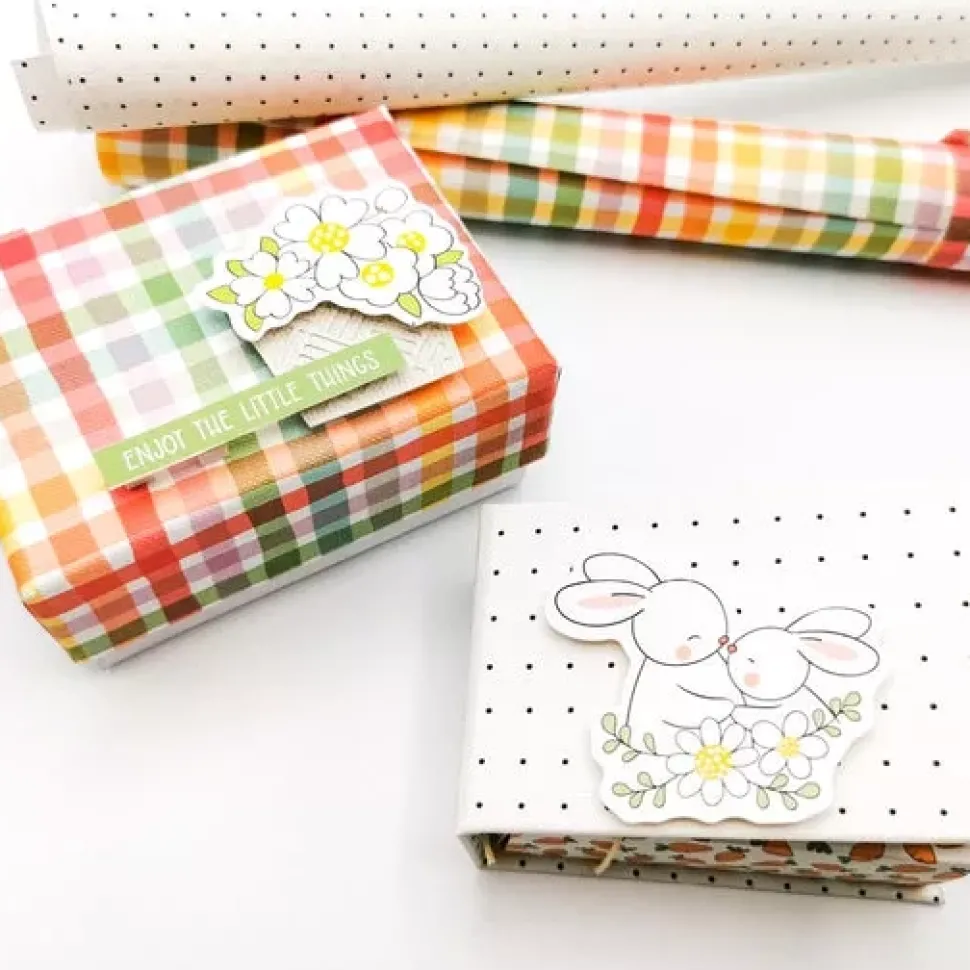 Papeles de Encuadernar Bunny Kisses ModaScrap 48x34cm