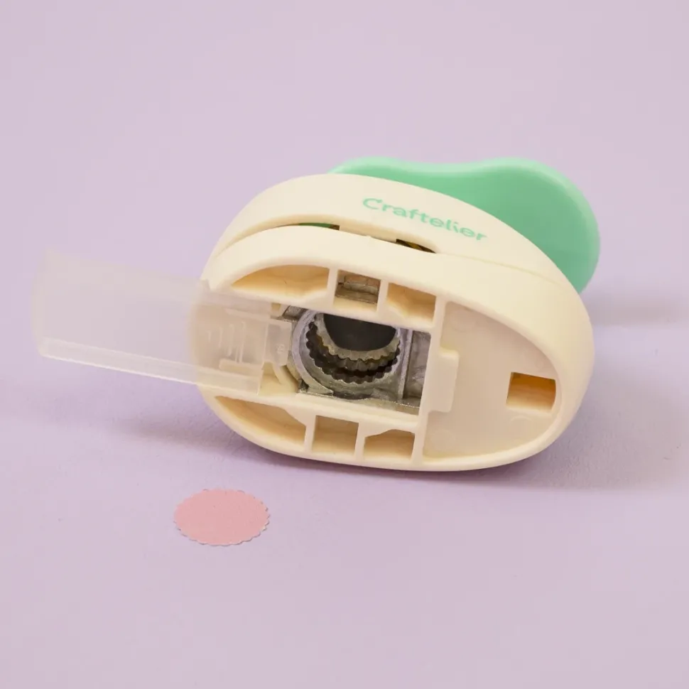 Perforadora círculo festoneado 5/8" (1,58 cm) Craftelier