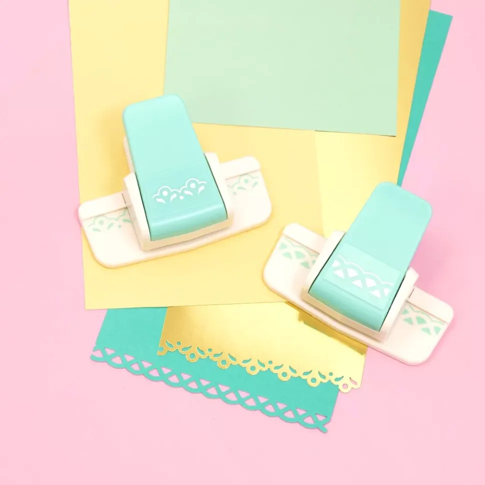 Perforadora de Bordes Blonda Flor Pequeña Craftelier