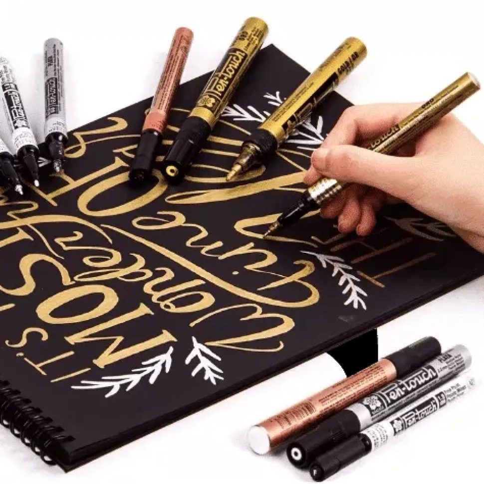 Rotulador permanente plateado Pen-touch Sakura 2mm