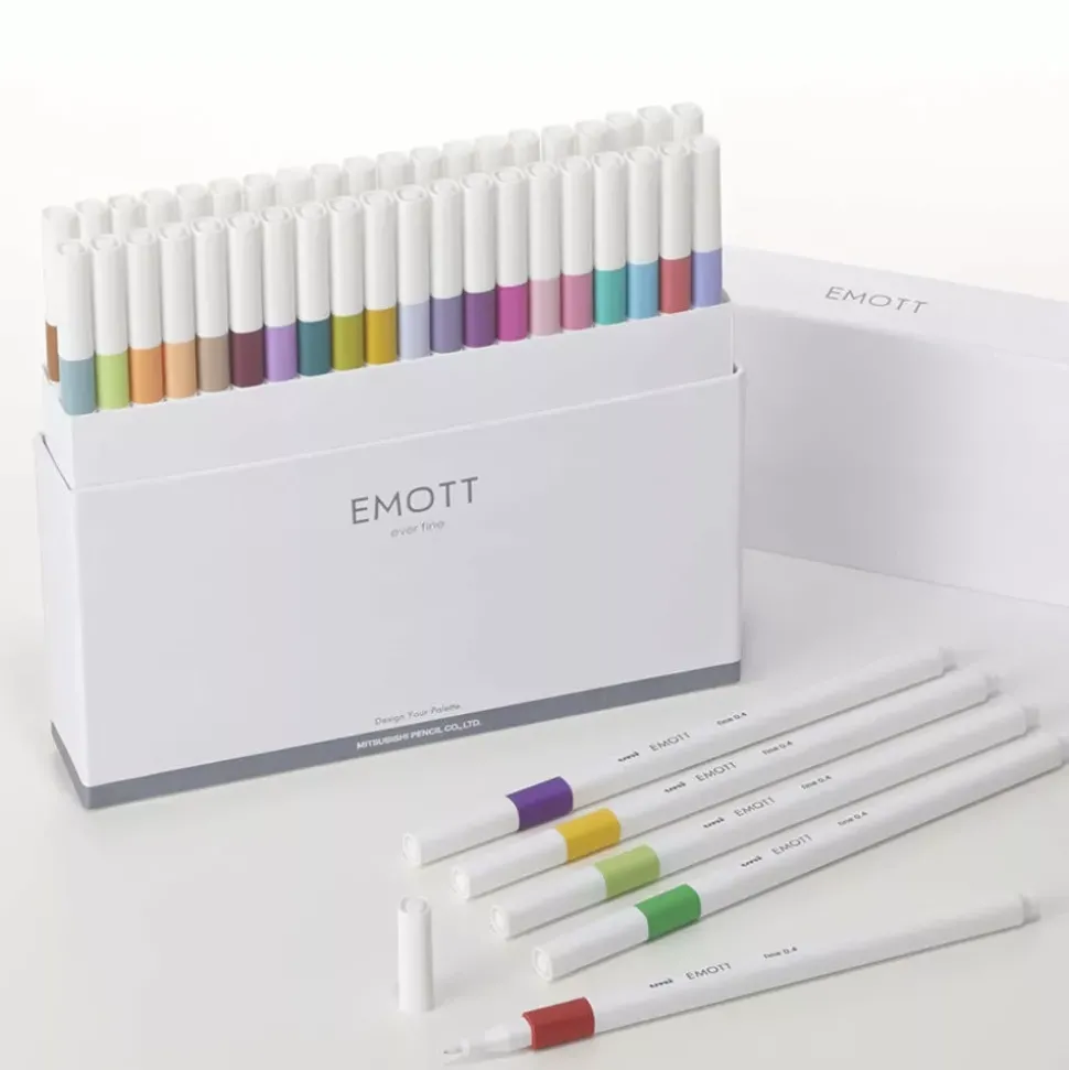 Set de 40 rotuladores calibrados Emott Posca