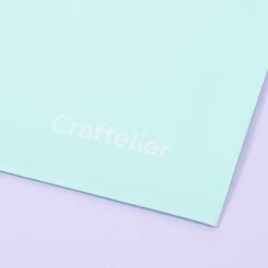 Sobre para papeles Turquesa con Velcro Craftelier 30x30cm