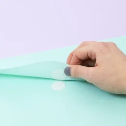 Sobre para papeles Turquesa con Velcro Craftelier 30x30cm