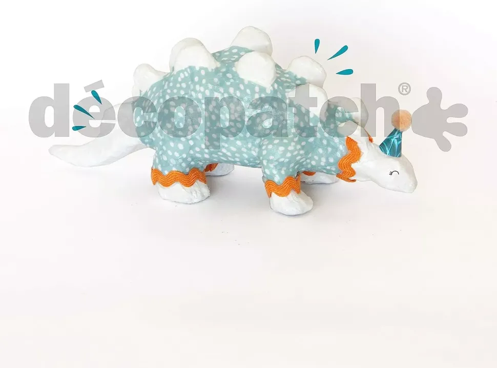 Stegosaurus de papel maché Décopatch
