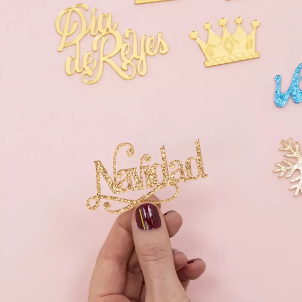 SUPER OFERTA **60%** Die-Cut de Metacrilato Nochevieja Craftelier