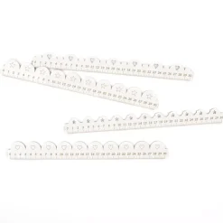 SUPER OFERTA **40%** Regla de Madera Con Estrellas Troqueladas Dayka 30cm