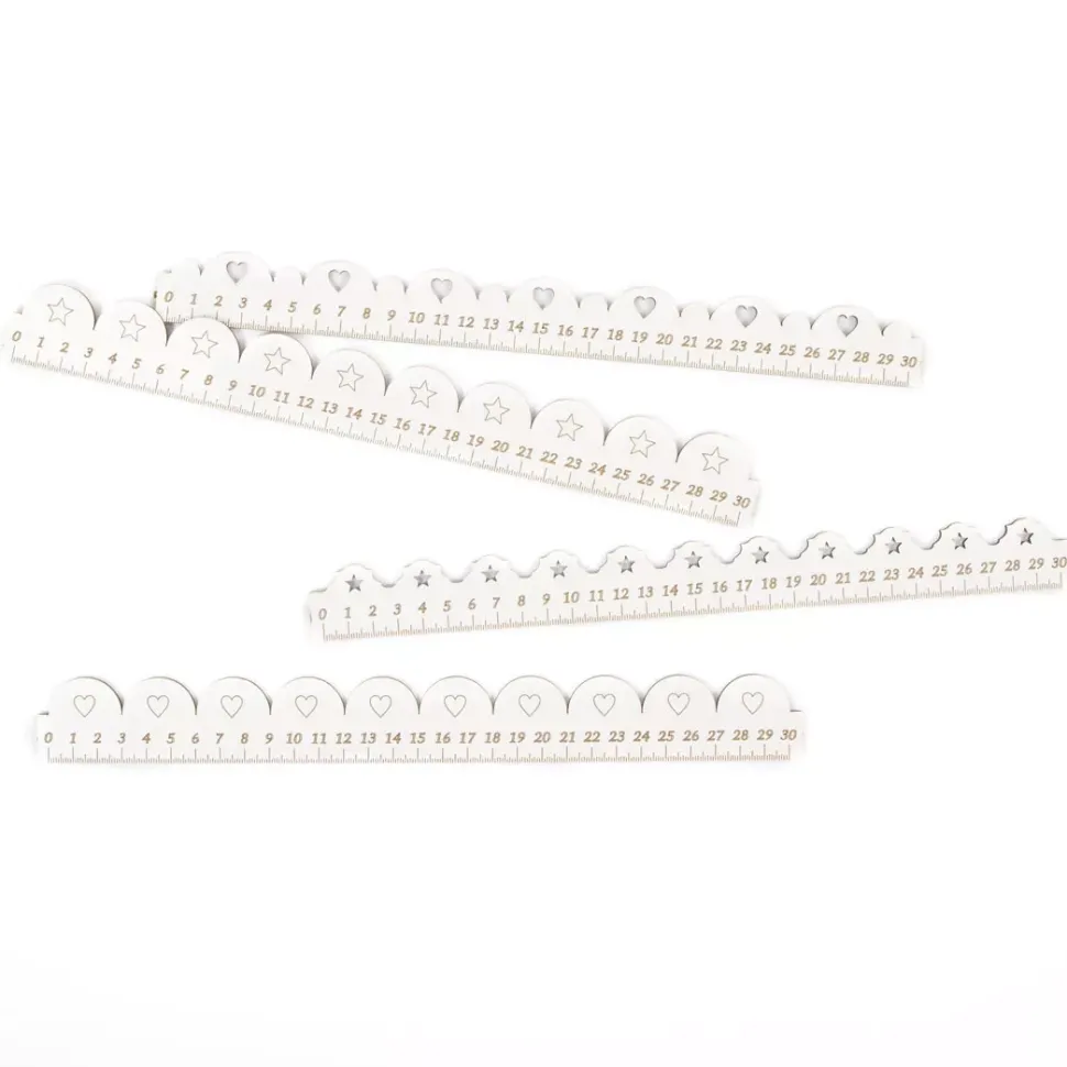 SUPER OFERTA **40%** Regla de Madera Con Estrellas Troqueladas Dayka 30cm