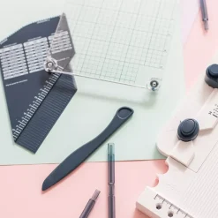 The Works All in One Tool + Maletín Shoulder Bag We R Memory Keepers