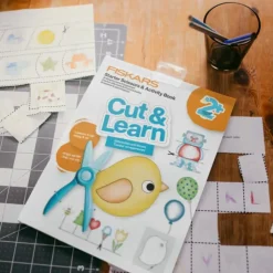 Tijeras Principiantes y Libro de Actividades Fiskars