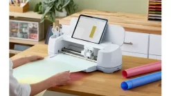 Vinilo Smart Iron On Termotransferible Holográfico Violeta Cricut Maker 3/Explore 3 33x270cm