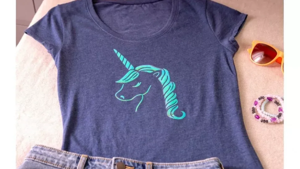 Vinilo Smart Iron On Termotransferible Holográfico Violeta Cricut Maker 3/Explore 3 33x270cm